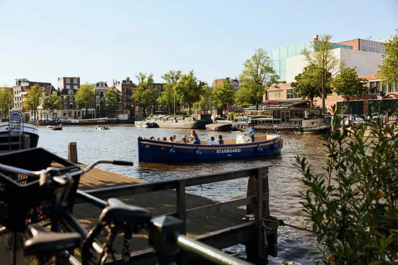 Amsterdam Booze Cruise with Unlimited Drinks