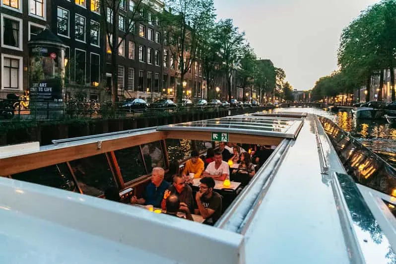 Amsterdam Evening Canal Cruise with Audio Guide