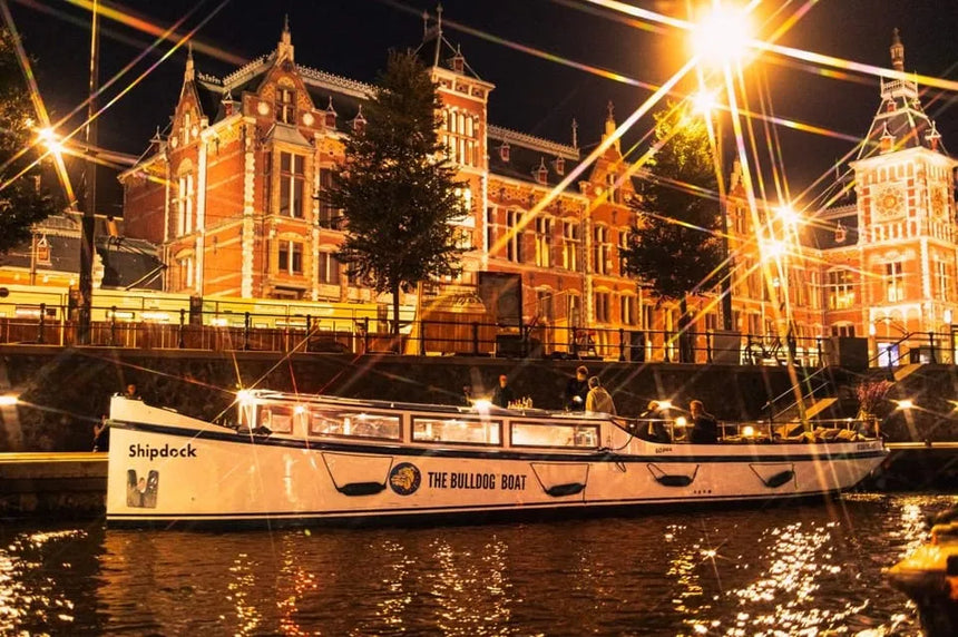 Amsterdam Smoke-Friendly Cruise with 2 Drinks