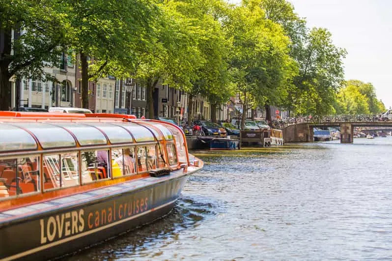 Crociere turistiche sui canali di Amsterdam senza bevande/cibo (Canale degli innamorati)