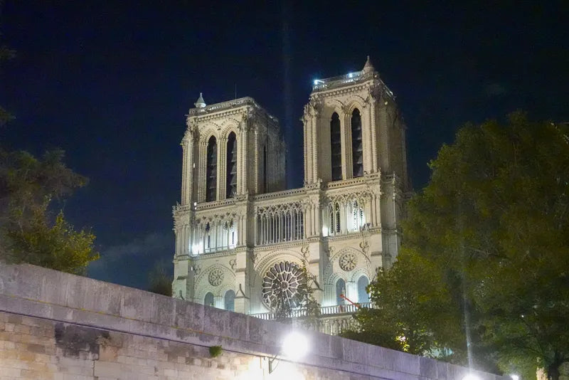 पेरिस सीन नदी क्रूज ऑडियो गाइड के साथ (बेटो माउच)