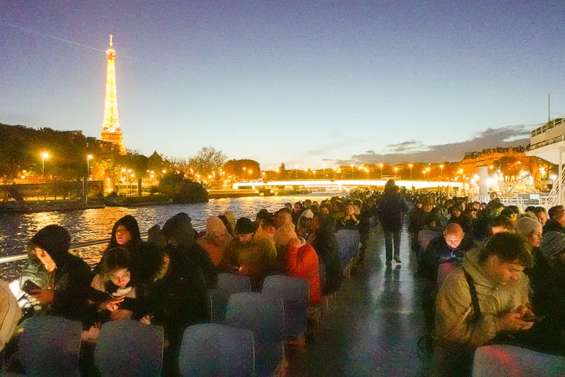 पेरिस सीन नदी क्रूज ऑडियो गाइड के साथ (बेटो माउच)