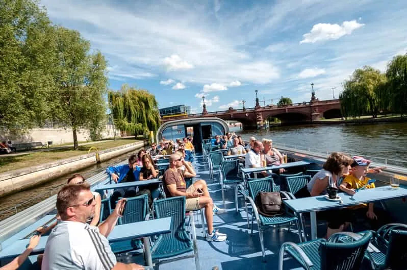 Berlin Boat Tour with City Views