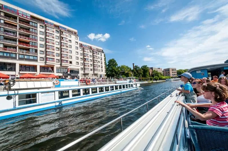 Berlin Boat Tour with City Views
