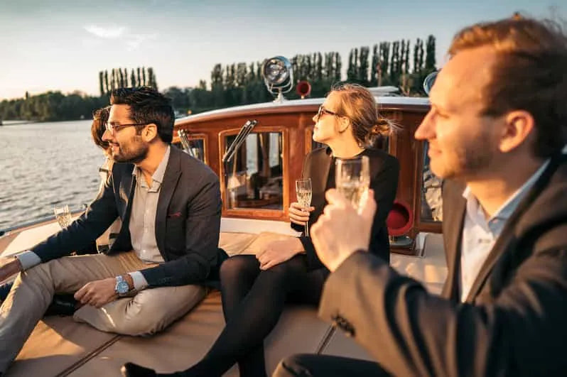 Berlin Sightseeing Cruise on Eco-Friendly Electric Yacht