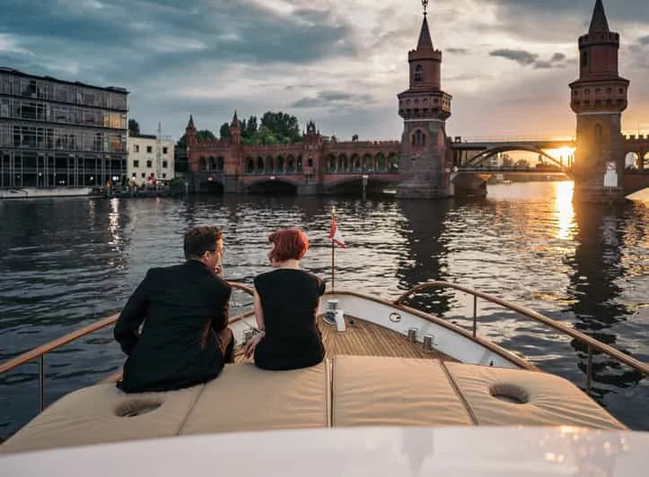 Berlin Sightseeing Cruise on Eco-Friendly Electric Yacht