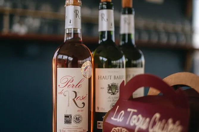 Bordeaux-i hajókirándulás borral és canelé finomságokkal