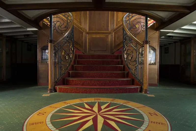 Budapest Christmas and Holiday Dinner Cruise