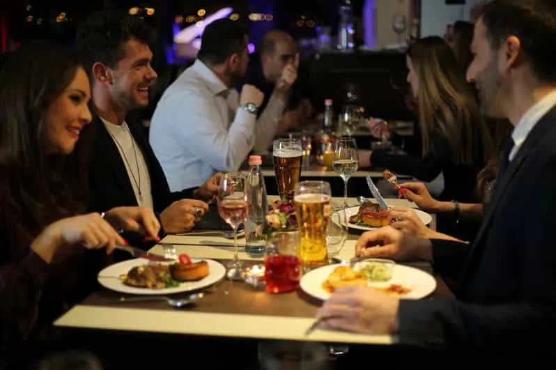 Bữa tiệc tối và du thuyền đón giao thừa ở Budapest