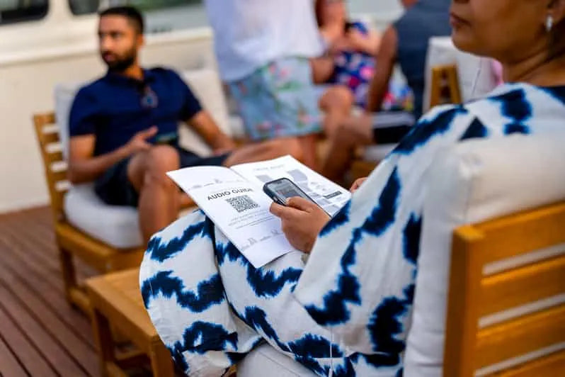 Budapest Sightseeing Cruise with Cocktails