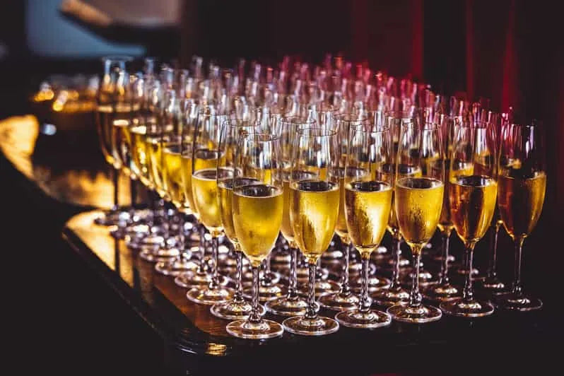 Budapest Sightseeing Cruise with Cocktails