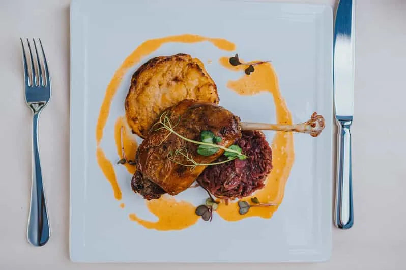 Crociera di Cena a Budapest con Cucina Ungherese e Spettacolo di Musica Folkloristica (3 portate)