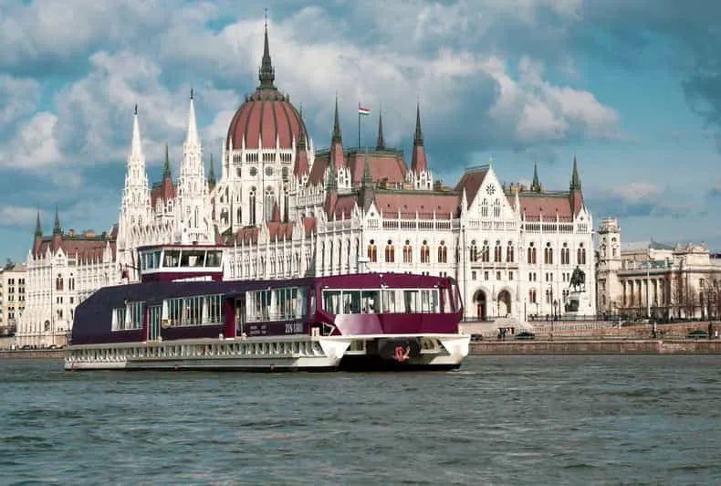 Budapest No Frills Budget Sightseeing Cruise