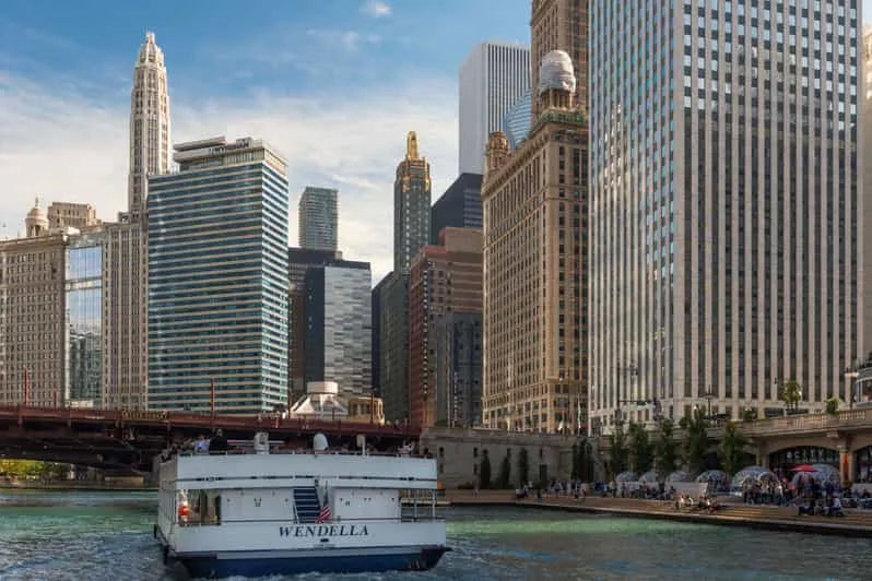 Chicago 45 perces építészet-túra hajóval, családbarát idegenvezetéssel