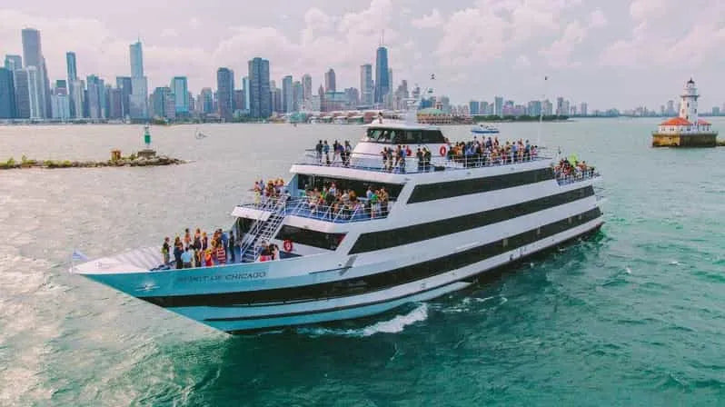 Chicago-i Lake Michigan hajókirándulás svédasztalos reggelivel, ebéddel vagy vacsorával