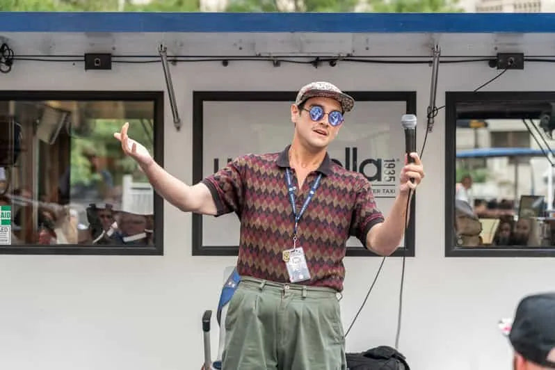 Chicago-i naplemente-tavi hajókirándulás festői városi panorámával