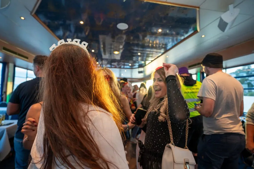 Hamburg Partycruise met Dinerbuffet en Onbeperkte Drankjes