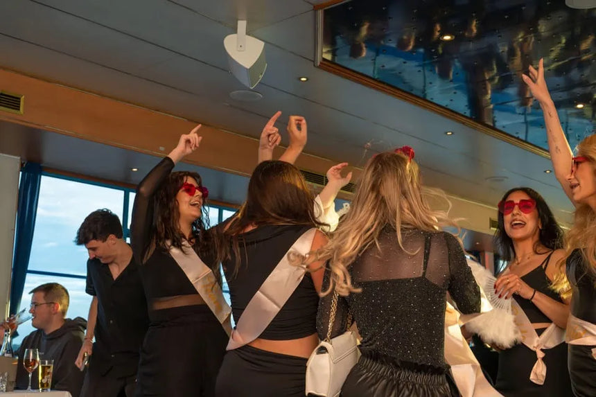 Hamburg Partycruise met Dinerbuffet en Onbeperkte Drankjes