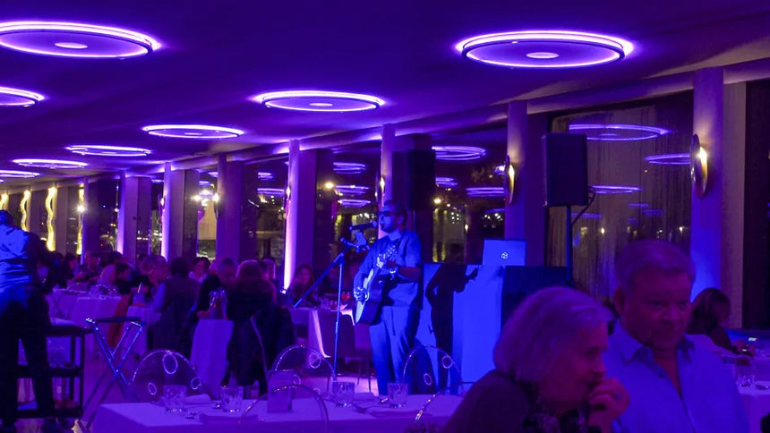 Croisière Dîner 3-Courses à Paris avec Cuisine Gourmande (Le Diamant Bleu)