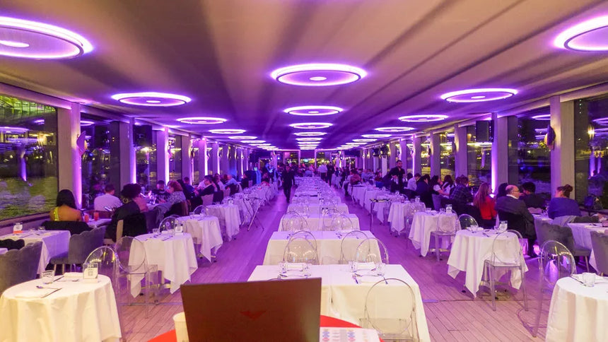 Croisière Dîner 3-Courses à Paris avec Cuisine Gourmande (Le Diamant Bleu)