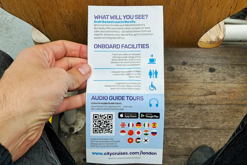 Chuyến du thuyền tham quan sông Thames ở London có thể lên xuống tùy ý với bình luận trực tiếp