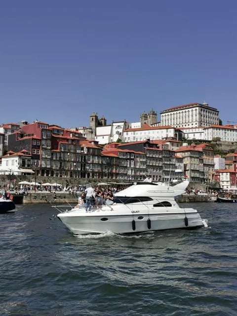 Luxury Porto Yacht Cruise üdvözlő itallal és lenyűgöző kilátással