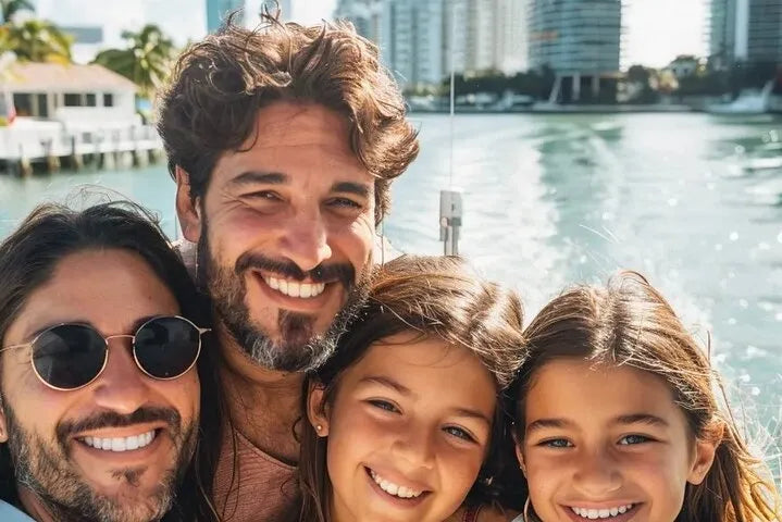 Miami hajókirándulás hírességek otthonaihoz élő idegenvezetéssel és panorámás városképpel