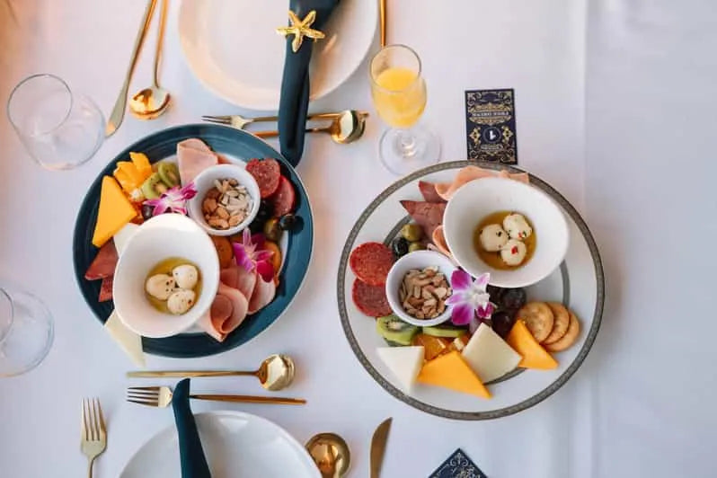 New York City 5 fogásos vacsorahajózás élő zenével és VIP lehetőséggel