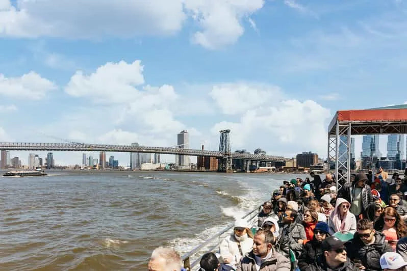 New York City Boat Tour with Manhattan Skyline and Statue of Liberty Views