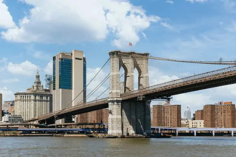 New York City Boat Tour with Manhattan Skyline and Statue of Liberty Views