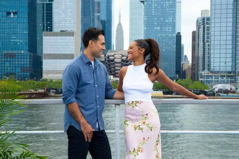 New York-i városi látványosságokkal és élő narrációval kísért brunch, ebéd vagy vacsora hajóút