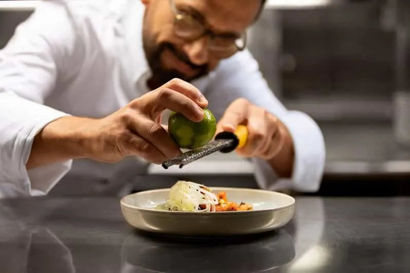 Paris Christmas Day 5-Course Lunch Cruise with Live Music