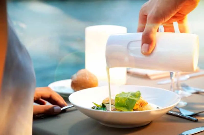 Paris Christmas Day 5-Course Lunch Cruise with Live Music