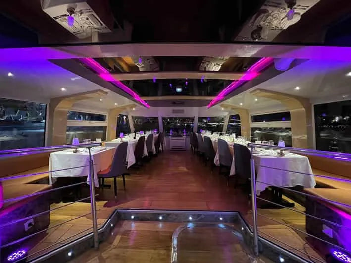 Croisière dîner à Paris depuis la Tour Eiffel