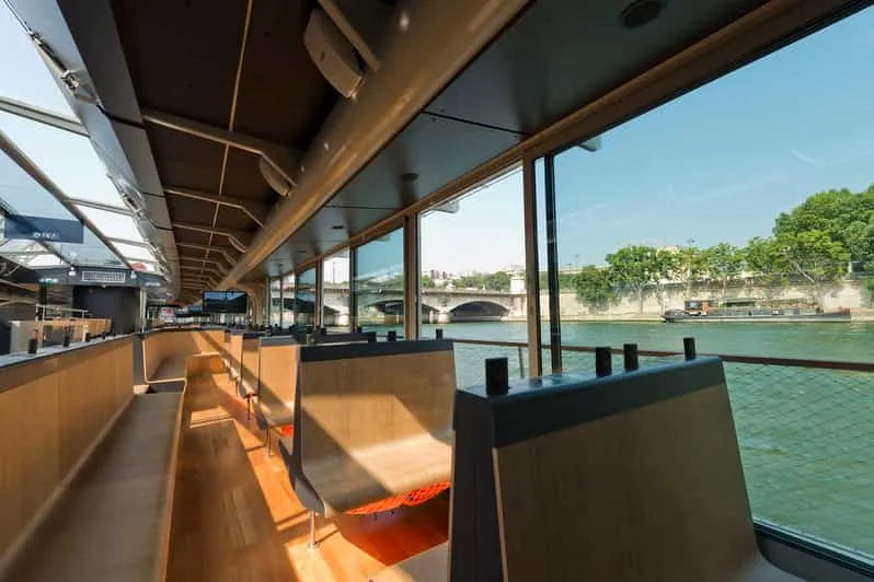 Croazieră pe râu pentru prânz și vizitare a obiectivelor turistice în Paris