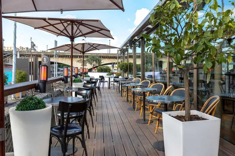 Croazieră pe râu pentru prânz și vizitare a obiectivelor turistice în Paris