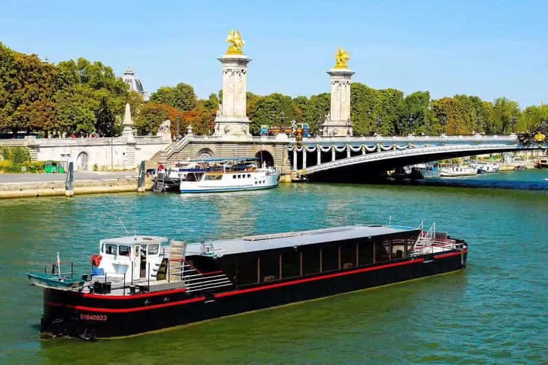 Croisière Bistronomique Dîner sur la Seine à Paris