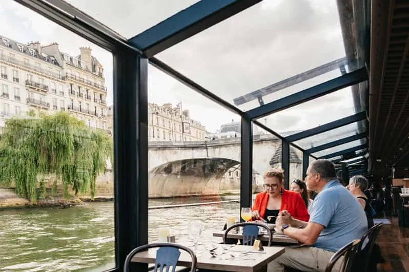 Croisière Dîner à Paris avec la Meilleure Musique Live (Paris City Vision)