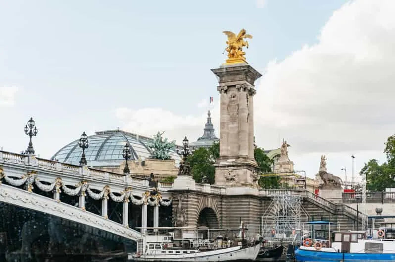 Croisière Dîner à Paris avec la Meilleure Musique Live (Paris City Vision)