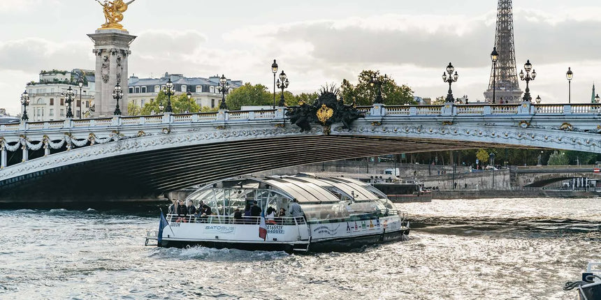 Paris Hop-On/Hop-Off Seine River Cruise (Batobus)