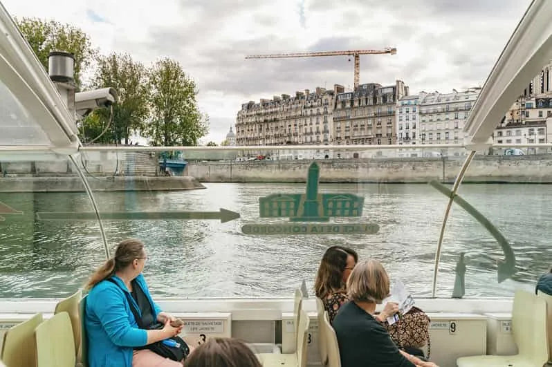 Paris Hop-On/Hop-Off Seine River Cruise (Batobus)