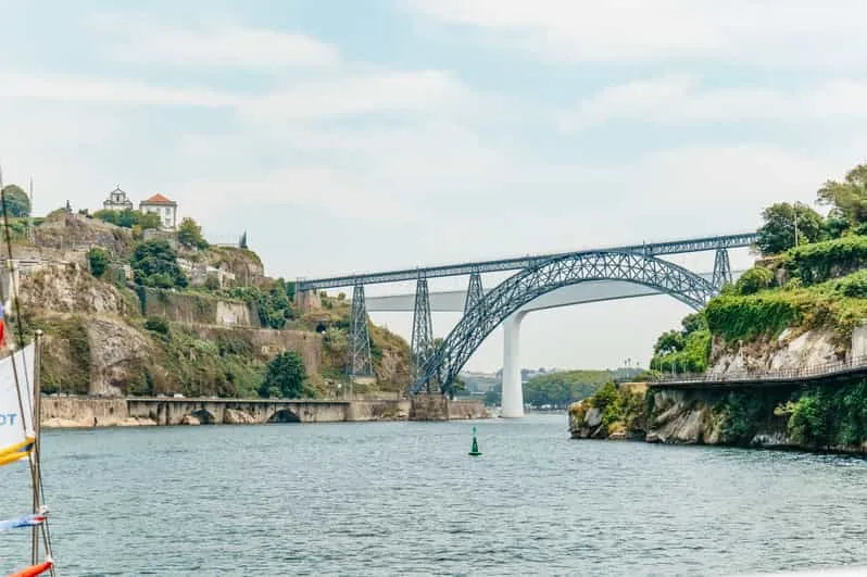 Porto hajókirándulás 6 híd történetével és városi panorámával