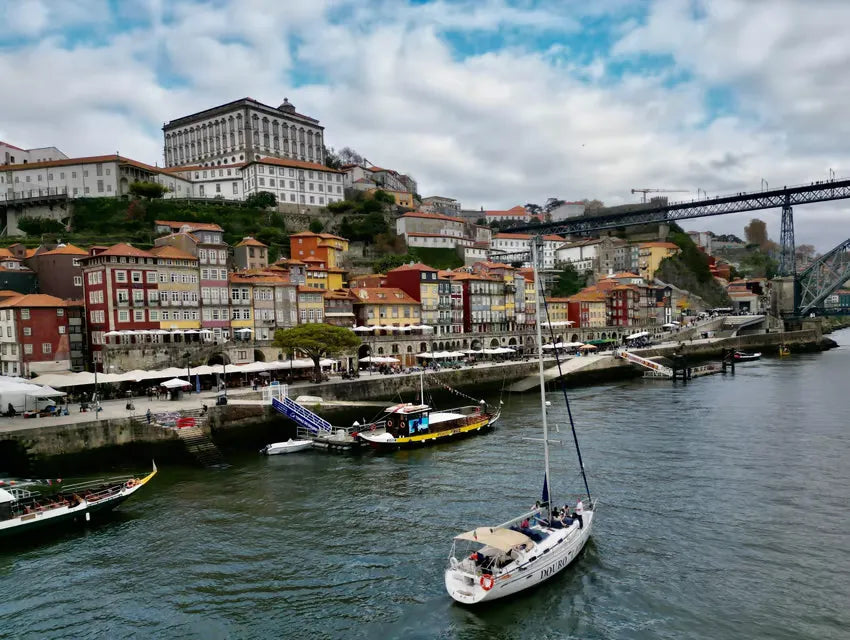 Porto hajókirándulás panorámás naplemente látvánnyal és Douro borral