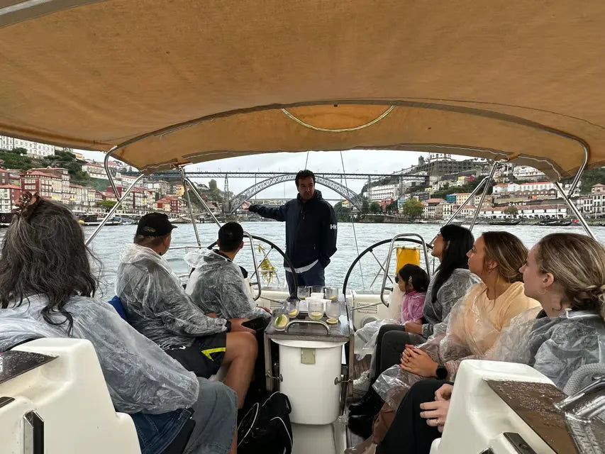 Porto hajókirándulás panorámás naplemente látvánnyal és Douro borral