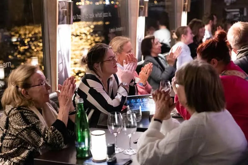 Prágai jazz hajókirándulás élő koncerttel és választható 3 fogásos étkezéssel