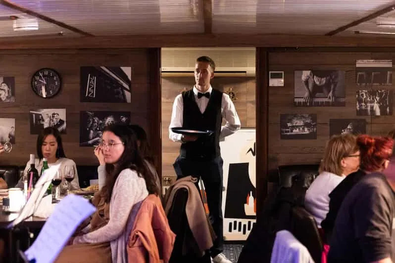 Prágai jazz hajókirándulás élő koncerttel és választható 3 fogásos étkezéssel