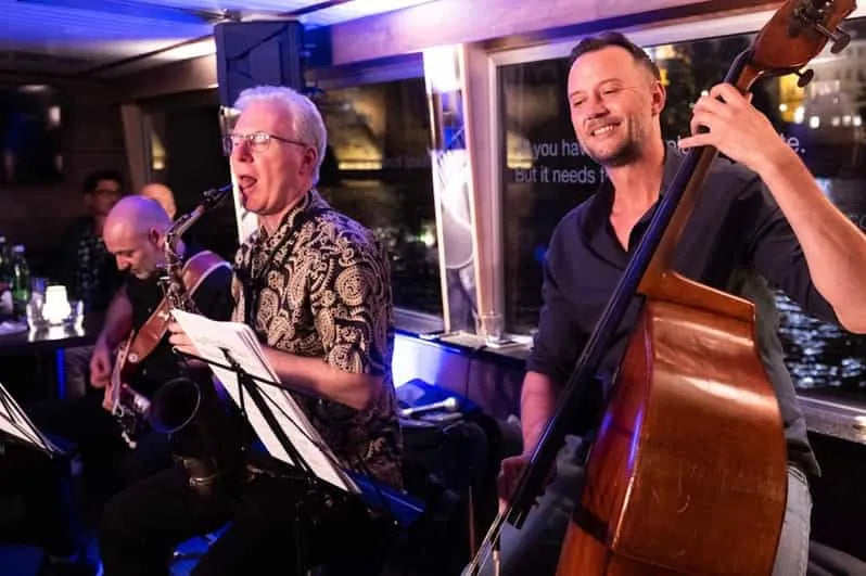 Prágai jazz hajókirándulás élő koncerttel és választható 3 fogásos étkezéssel