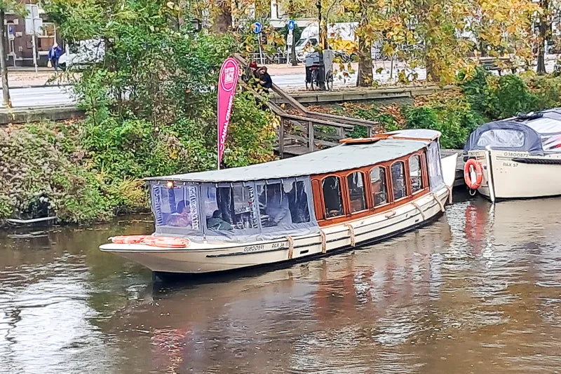 Crociere nei canali di Amsterdam con cibo e bevande illimitati (Capitano Jack)