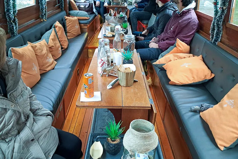 Crociere nei canali di Amsterdam con cibo e bevande illimitati (Capitano Jack)