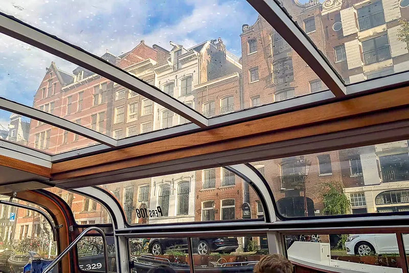 Crociere turistiche sui canali di Amsterdam senza bevande/cibo (Canale degli innamorati)